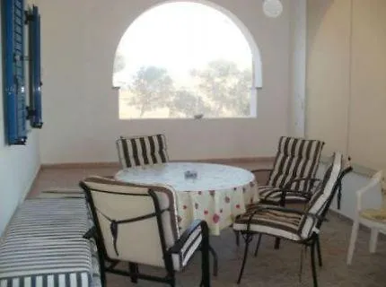 Marouso Apartamento